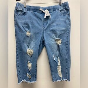 4 for $25 🍒 SHEIN Pull On Distressed Blue Denim Capri Size 2x